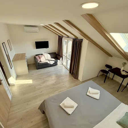 Apartman Cloud9 Airport